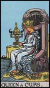 聖杯の女王（カップのクイーン）